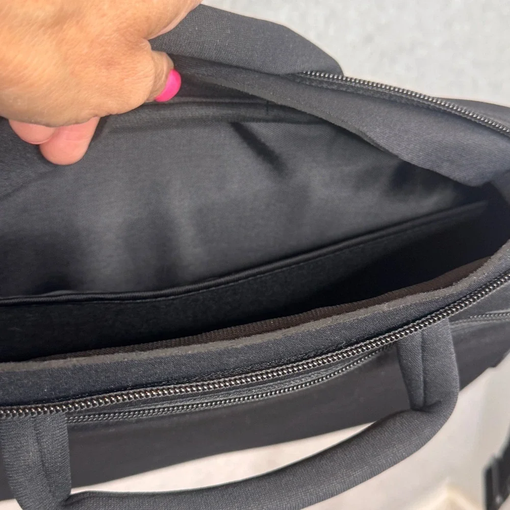 Marware Zoom Laptop Briefcase 15 Inch Padded Black Shoulder Bag Designed in USA